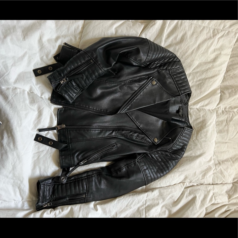 Cleaning Closet - image 2